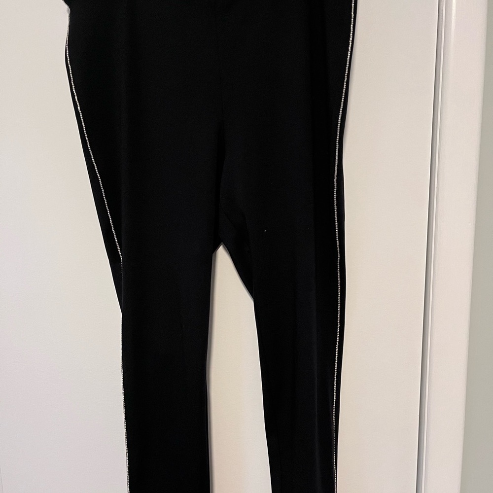 Jennifer Lopez Black Leggings with stud Accents
